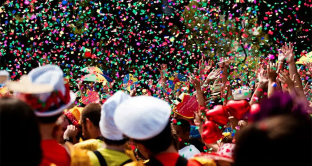 Vem Carnaval! 10 dicas daquelas para aproveitar a folia de forma saudável