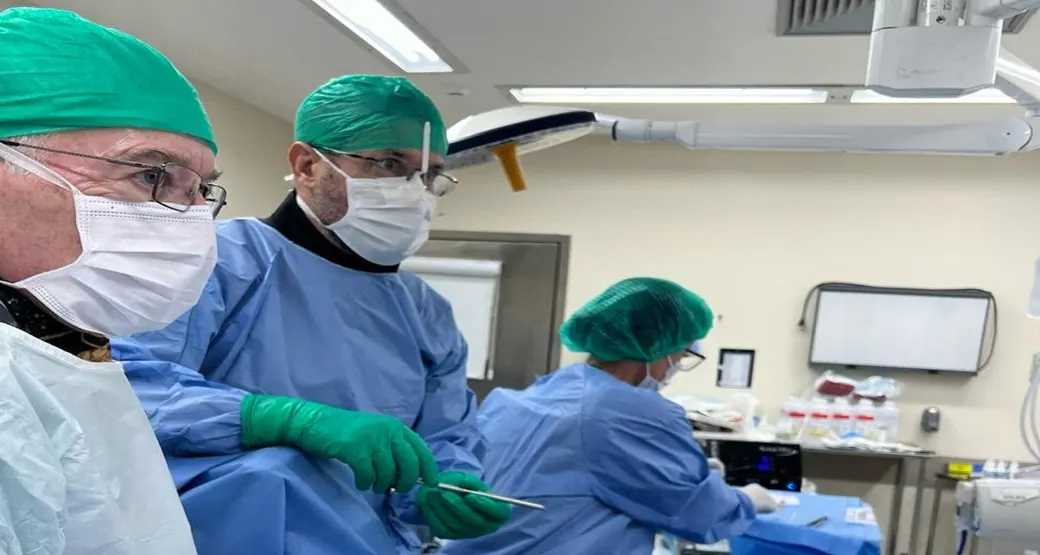 Cirurgia endoscópica de coluna: inovação no tratamento da hérnia de disco