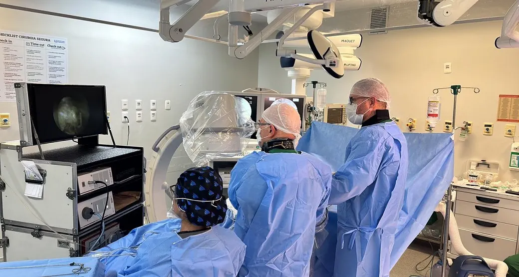 Endoscopia da Coluna Lombar é indicada para destruição progressiva das articulações?