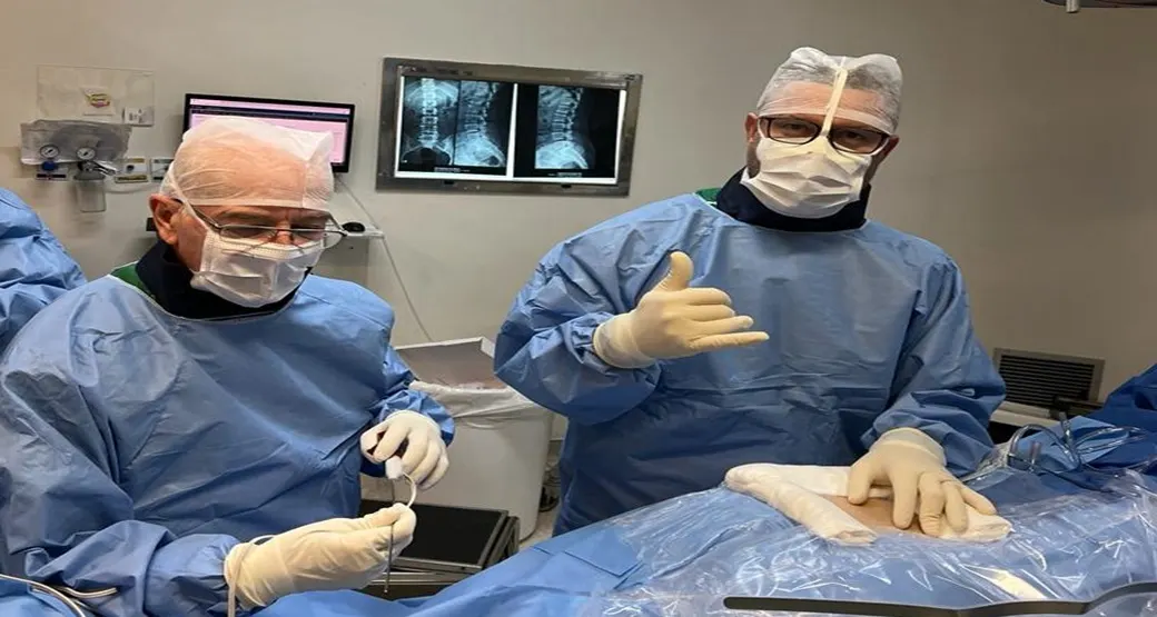Endoscopia da coluna por Artropatia e Hérnia discal recupera o paciente?