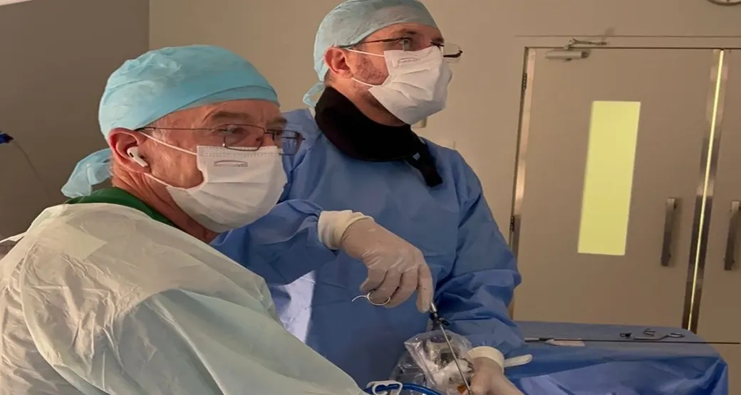 Endoscopia é a solução para múltiplos níveis de compressão da coluna?