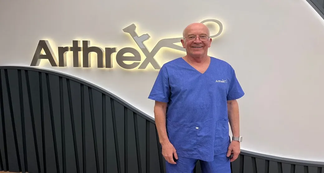 Médico da Orto Center participa de treinamento oferecido pela empresa Arthrex